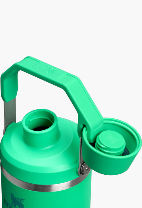 The IceFlow™ Tumbler with Fast Flow Lid